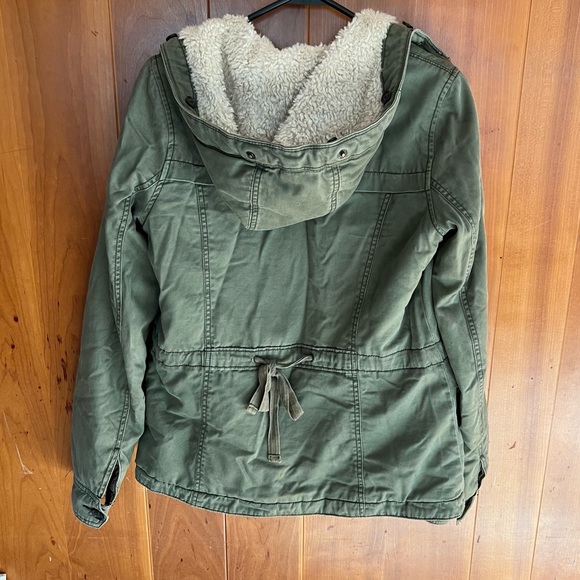 Utility Jacket - Picture 7 of 8